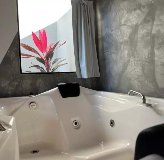 Retkeilymaja Quattuor Cabanas. Privacidade E Conforto Com Hidromassagem