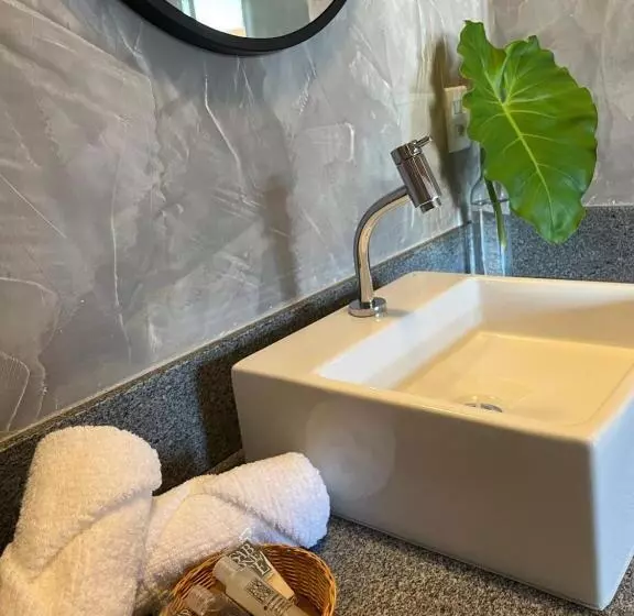 Retkeilymaja Quattuor Cabanas. Privacidade E Conforto Com Hidromassagem