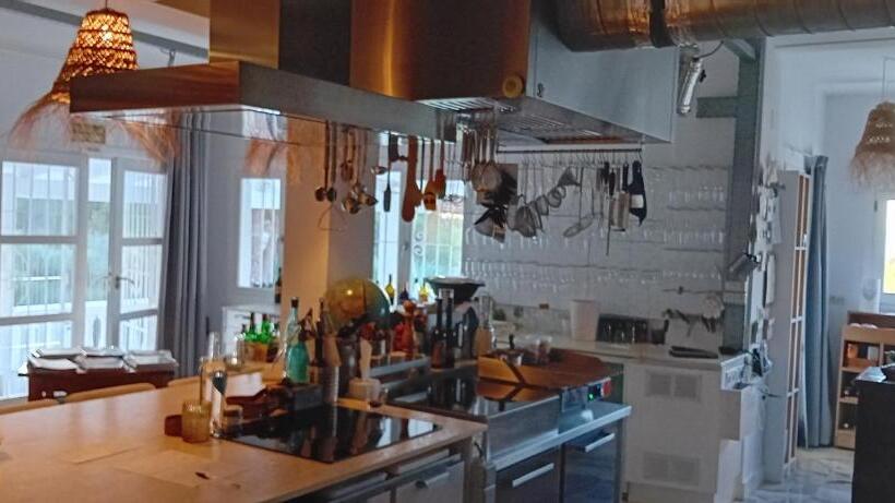 تختخواب و صبحانه Casanicky Adults Only