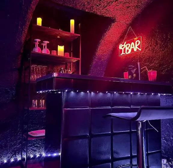 ベッドアンドブレックファースト Love Room Suite Dirty Diana