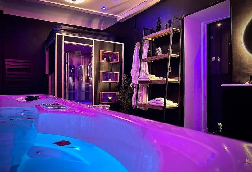 تختخواب و صبحانه Love Room Suite Dirty Diana