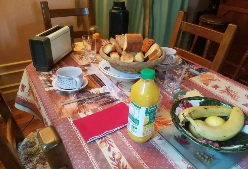 Aamiaismajoitus (B&B) Villa Normandy