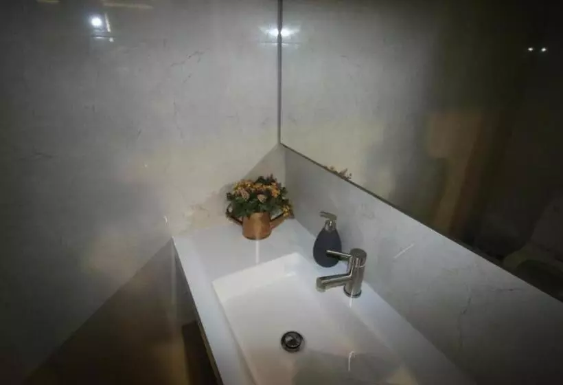 ホテル Afonsos House & Rooms