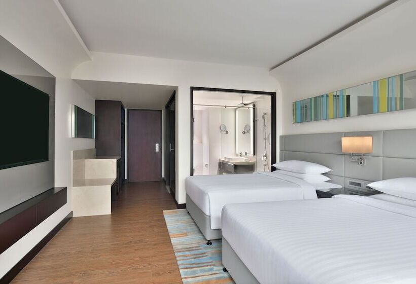 هتل Courtyard By Marriott Navi Mumbai