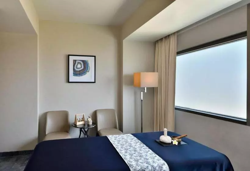 Hotelli Courtyard By Marriott Navi Mumbai