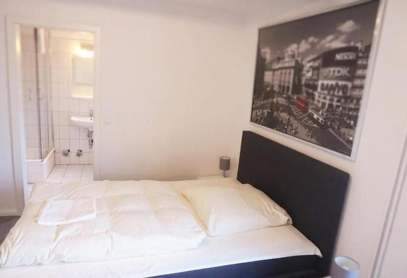 酒店 Ellada Restaurant &