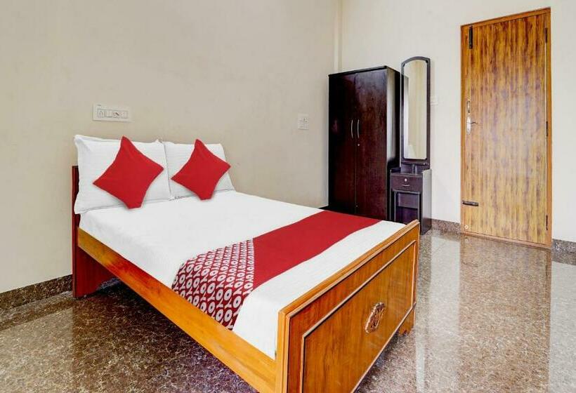 Hotel Oyo Flagship 80634h V A S Lodge