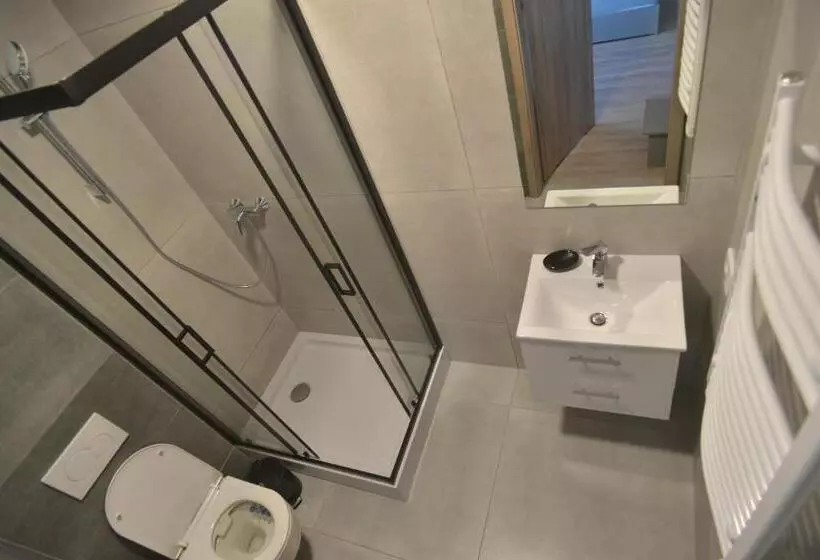 Motelli Noclegi Uran