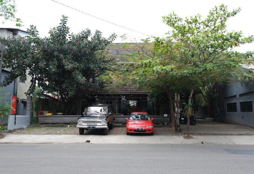 Nusantara Hotel Syariah