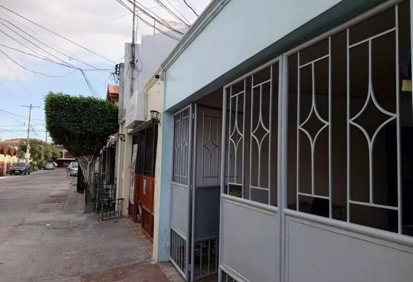 Majatalo Axon Cozy Modern House Near Walking Street