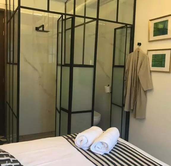 ペンション Casa Lalique