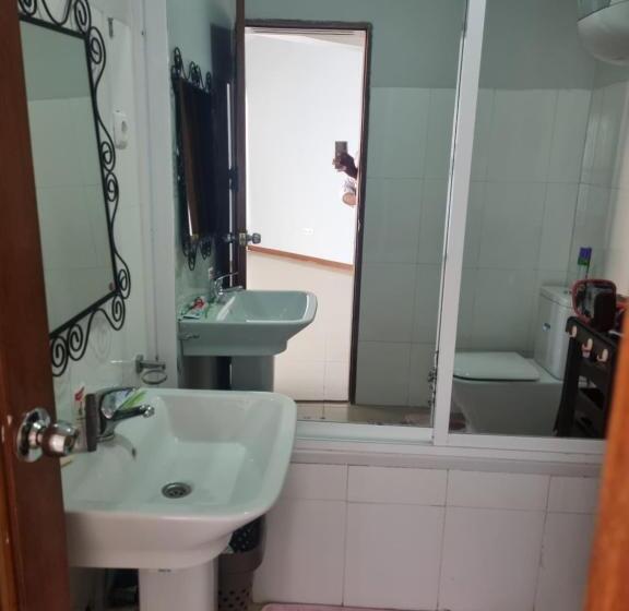 تختخواب و صبحانه Praia Guest House