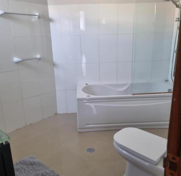 تختخواب و صبحانه Praia Guest House