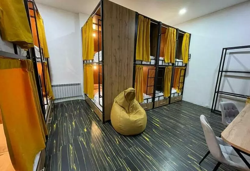 Flats Hostel
