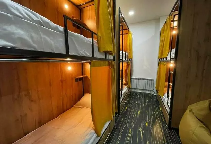 Flats Hostel