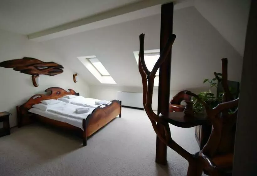 Hotelli Camelot Club