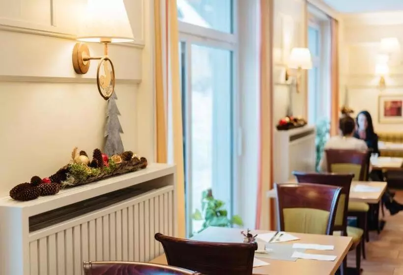 ホテル Gesundheits  & Wellness Resort Oberzeiring