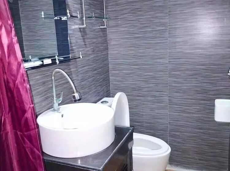 هتل King Rapid Rise