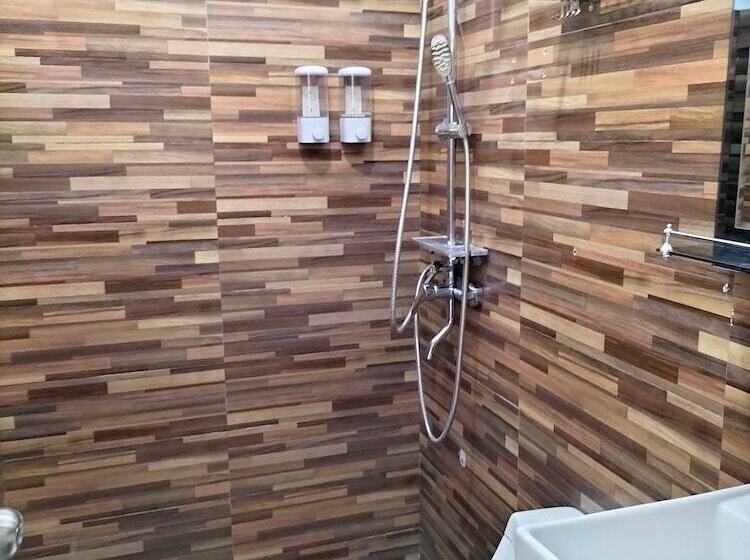 Hotel King Rapid Rise