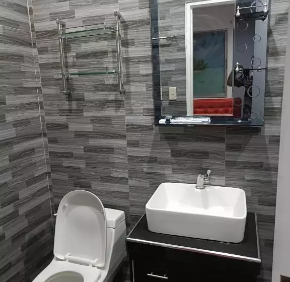 هتل King Rapid Rise