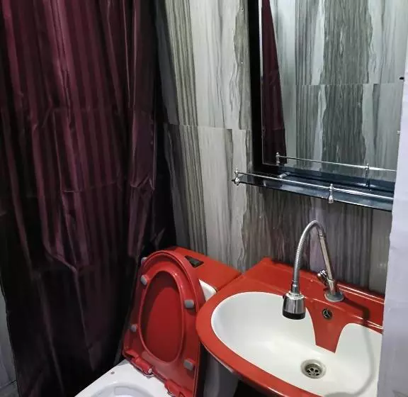 هتل King Rapid Rise