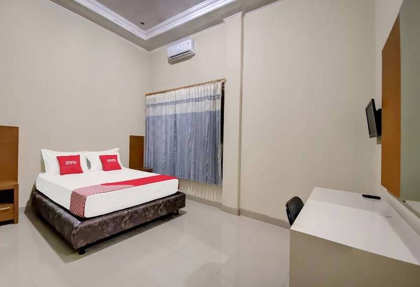 酒店 Oyo 92065 Kos Flobamor