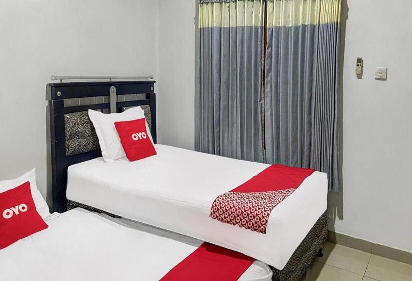 酒店 Oyo 92065 Kos Flobamor