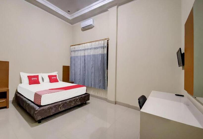 酒店 Oyo 92065 Kos Flobamor