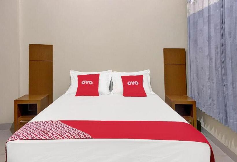 酒店 Oyo 92065 Kos Flobamor