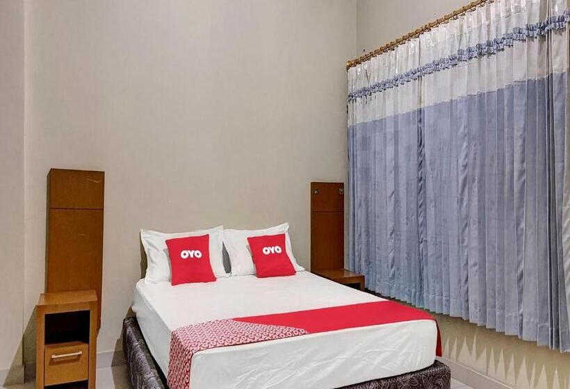 酒店 Oyo 92065 Kos Flobamor