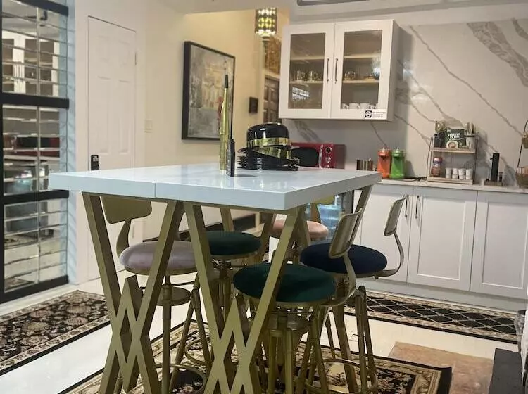 Prestige Collection, Hotel Boutique