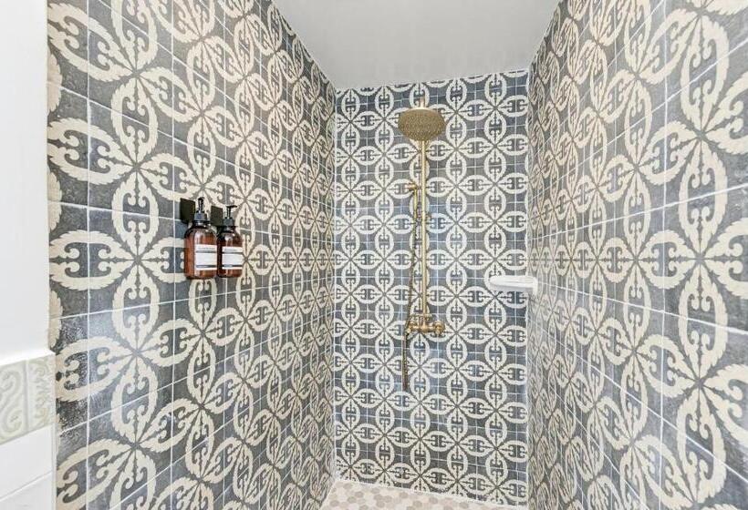 Prestige Collection, Hotel Boutique