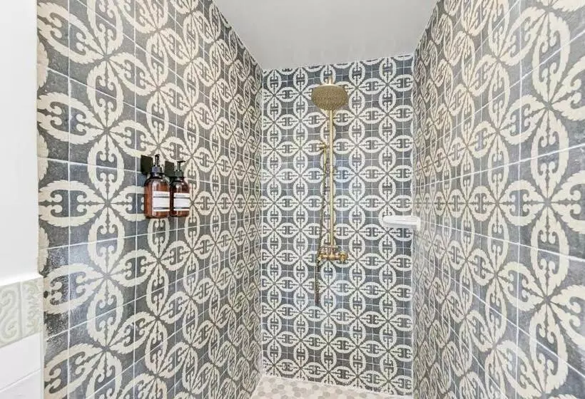 Prestige Collection, Hotel Boutique