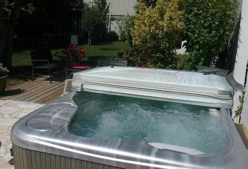 ペンション Chambre De La Roseraie