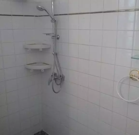 ペンション Chambre De La Roseraie