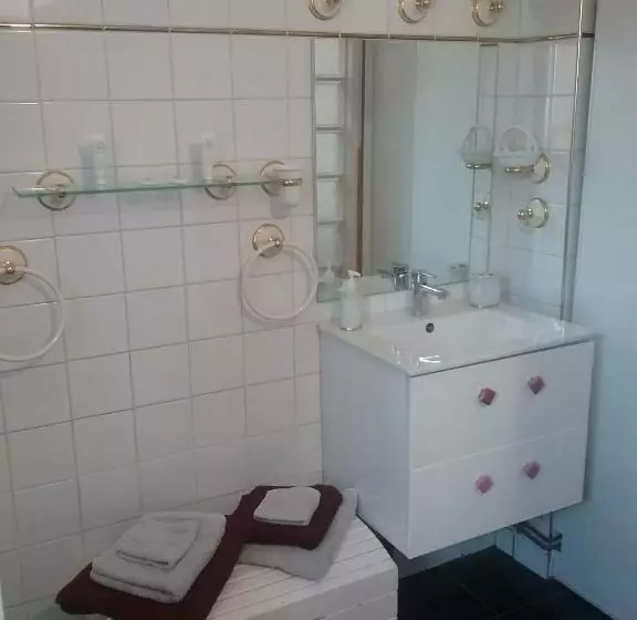 ペンション Chambre De La Roseraie