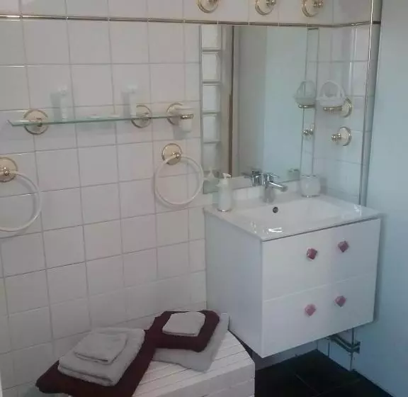 ペンション Chambre De La Roseraie