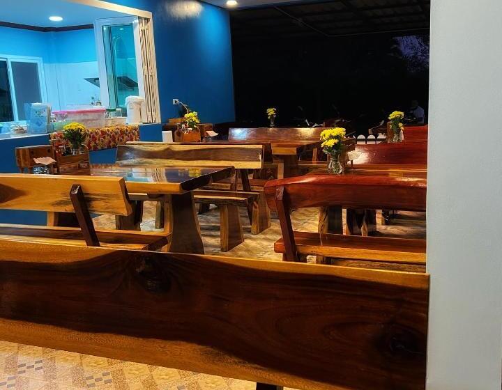 Pensiune Twocans Resort Kohmak Sha