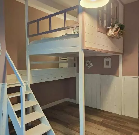 تختخواب و صبحانه Lecco Lake