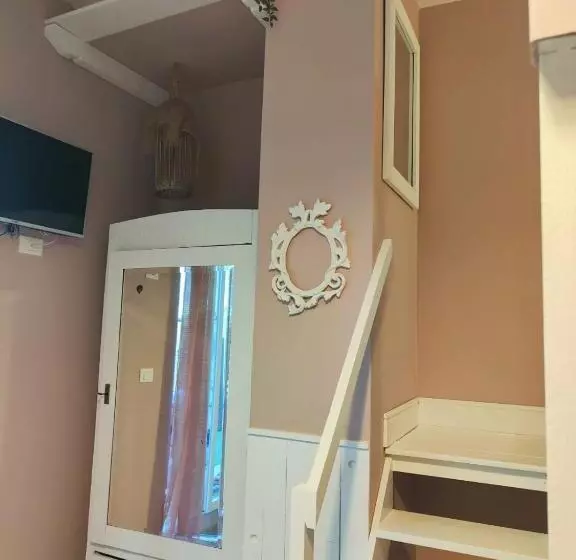 تختخواب و صبحانه Lecco Lake