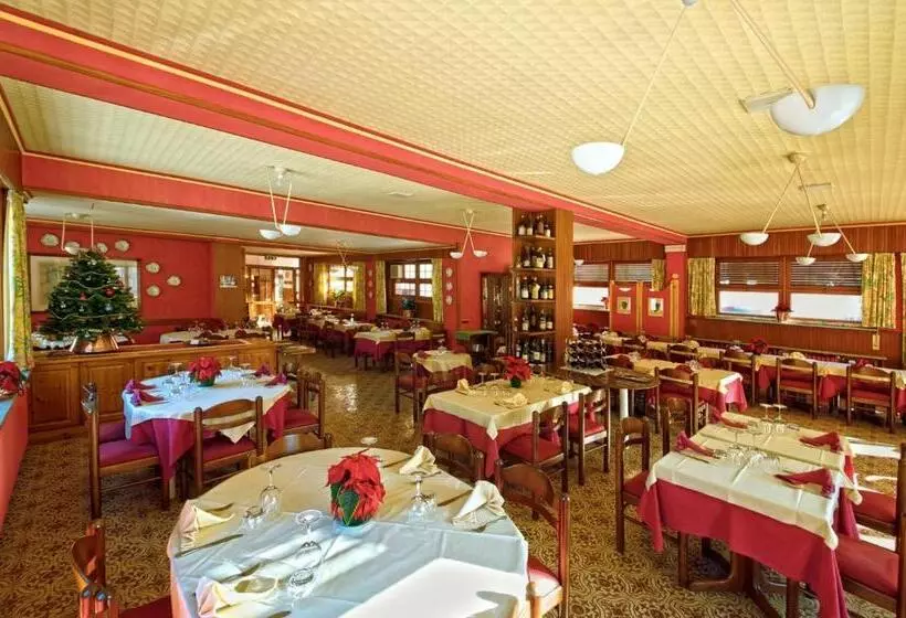 Hotelli Albergo Ponte Di Nava