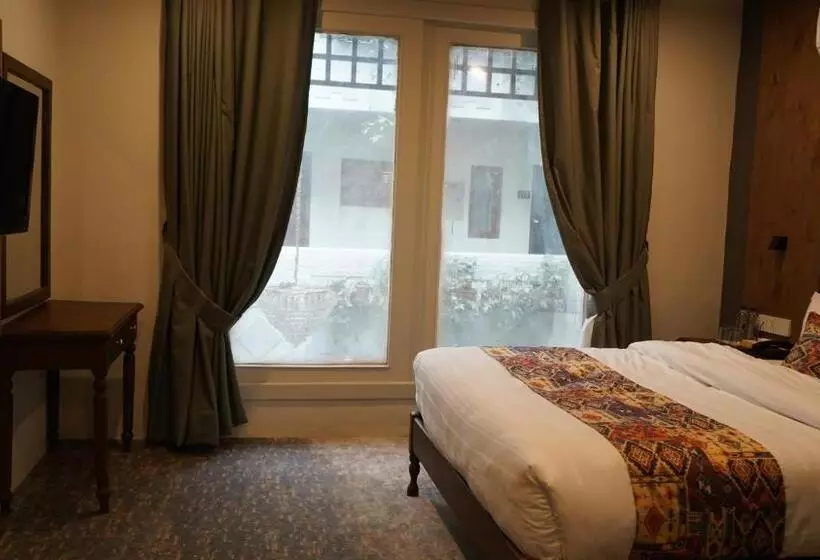 هتل Destination Heritage Peshawar