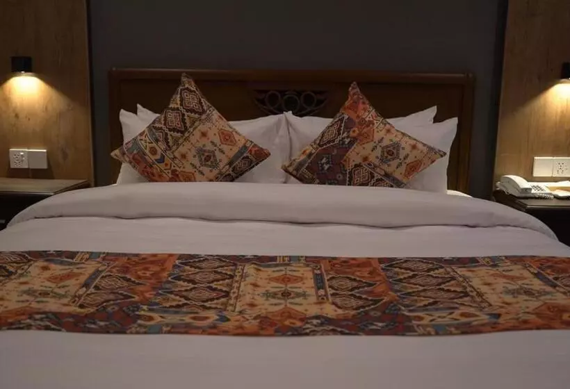 هتل Destination Heritage Peshawar