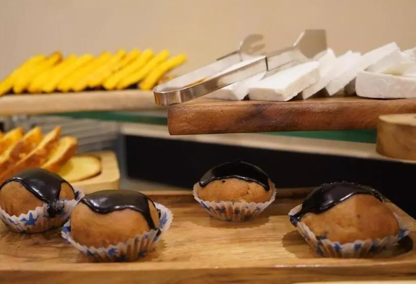 هتل Destination Heritage Peshawar