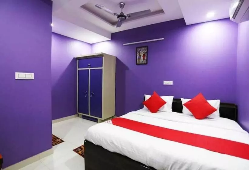 Hotelli Flagship Hotal Pleasant Inn Near Jahangirpuri Metro Station