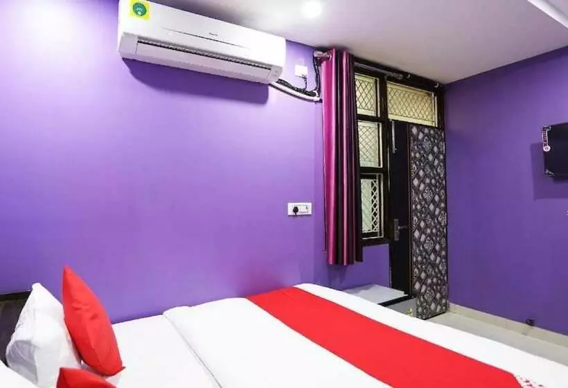 Hotelli Flagship Hotal Pleasant Inn Near Jahangirpuri Metro Station