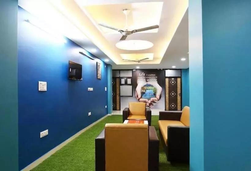 Hotelli Flagship Hotal Pleasant Inn Near Jahangirpuri Metro Station