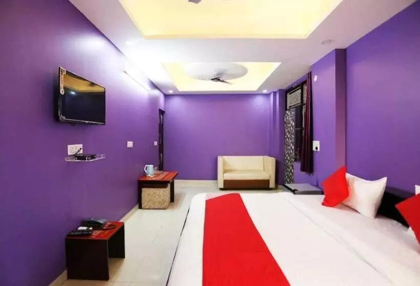 Hotelli Flagship Hotal Pleasant Inn Near Jahangirpuri Metro Station