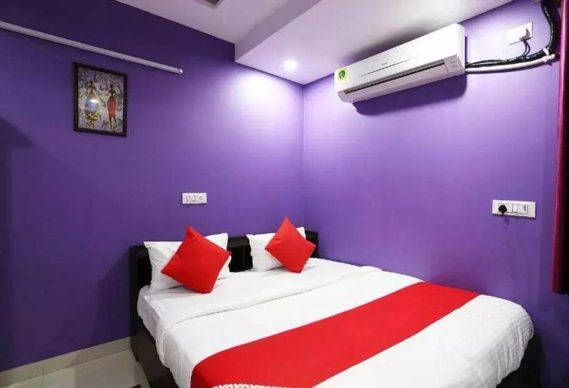 Hotelli Flagship Hotal Pleasant Inn Near Jahangirpuri Metro Station