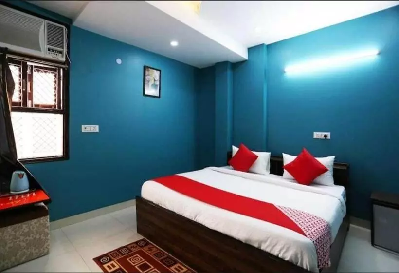 Hotelli Flagship Hotal Pleasant Inn Near Jahangirpuri Metro Station